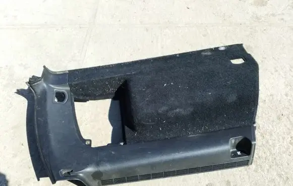 Volkswagen Golf IV Other trunk/boot trim element 1J9867424