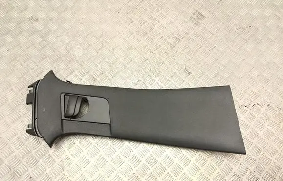 Volvo XC40 (B) pillar trim (top) 31457493