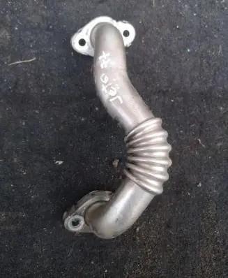 Volkswagen Jetta VI EGR valve line/pipe/hose
