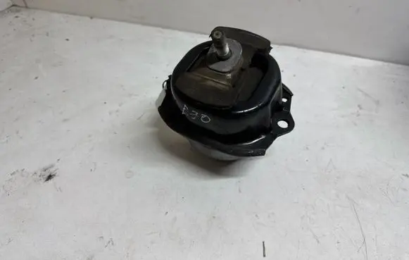 BMW X5 E70 Engine mount bracket 16004212 P678441602