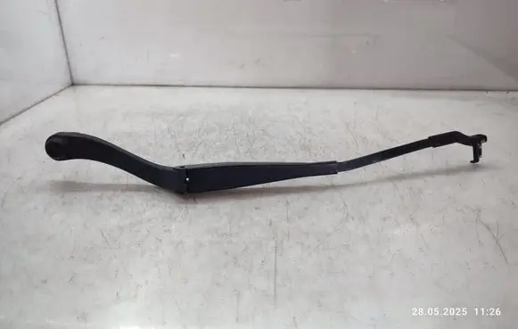 Mercedes-Benz C W204 Front wiper blade arm