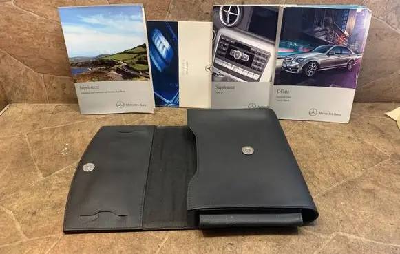 Mercedes-Benz C W204 User manual 