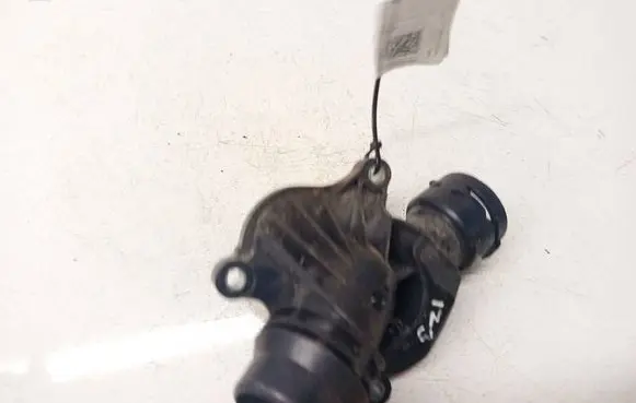BMW 5 E60 E61 Thermostat housing 