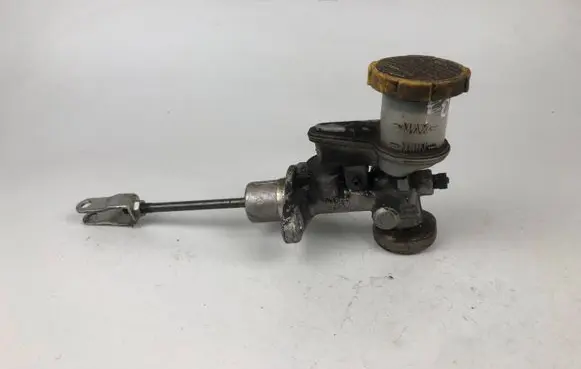 Subaru Forester SG Clutch master cylinder