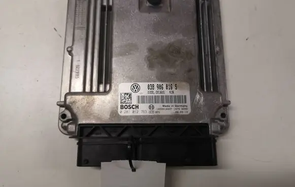 Volkswagen Transporter - Caravelle T5 Engine control unit/module 038906016S 0281012763
