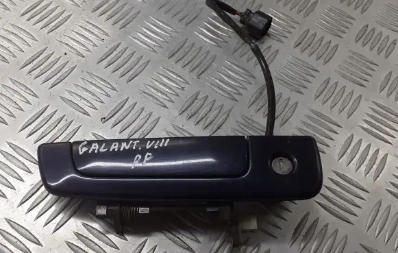 Mitsubishi Galant Front door exterior handle/bracket MR271868