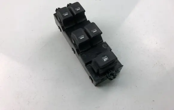 KIA Ceed Electric window control switch 93570A2000