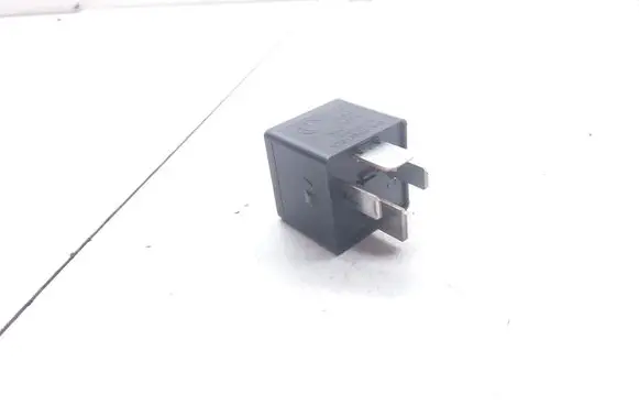 BMW 5 F10 F11 Other relay 61366901469
