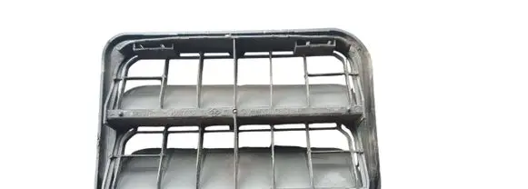Renault Laguna III Quarter panel pressure vent 7700838358