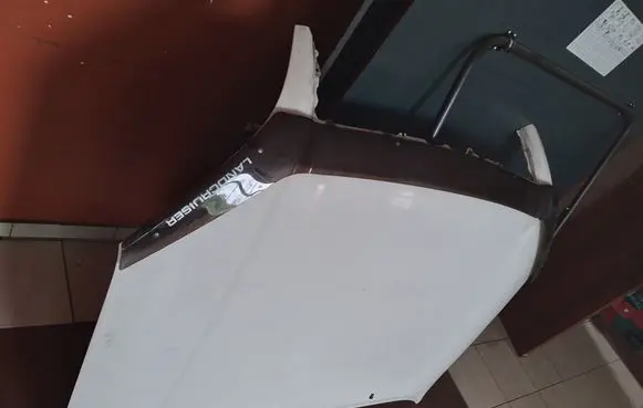 Toyota Land Cruiser (J120) Engine bonnet/hood