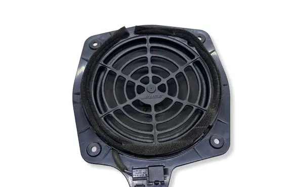 Audi A3 S3 8P Front door speaker 386241