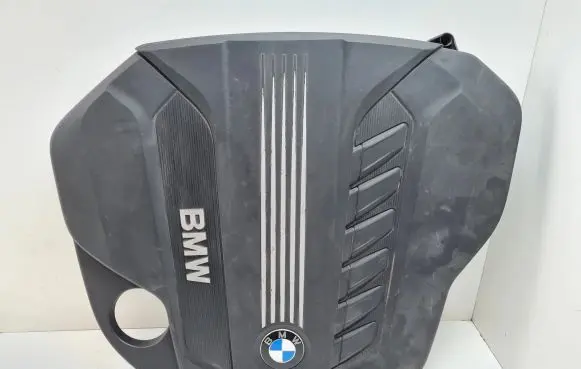BMW X5 E70 Engine cover (trim) 7812063