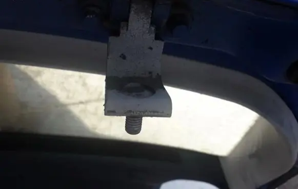 Volkswagen Golf IV Tailgate/trunk/boot hinge