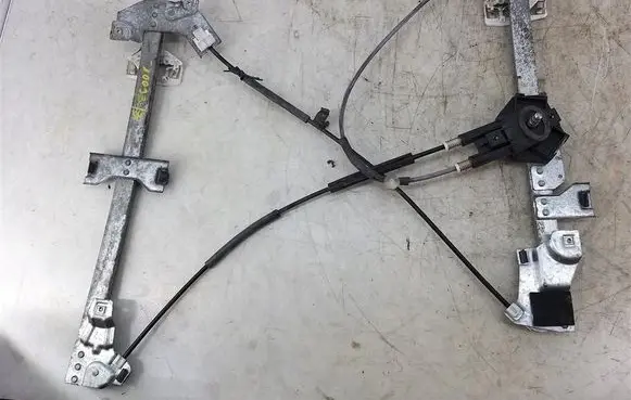 Citroen Berlingo Front door window regulator with motor 