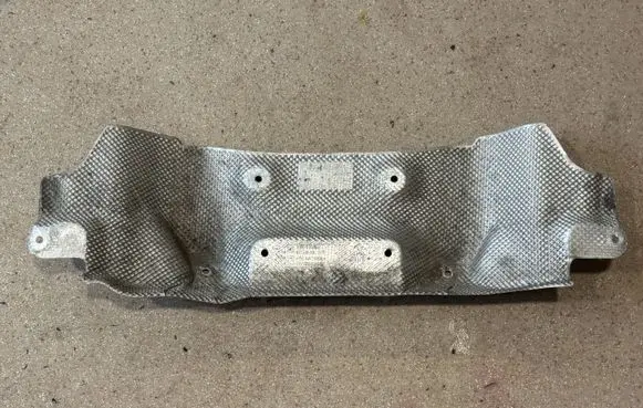 BMW M5 F90 Exhaust heat shield 8071591