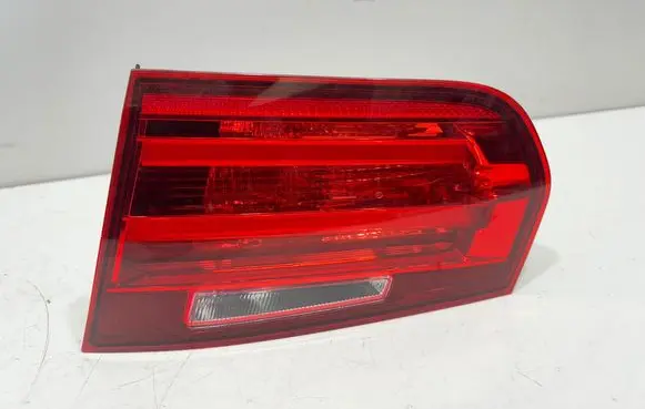 BMW 3 F30 F35 F31 Tailgate rear/tail lights 7371112