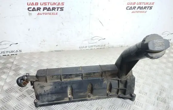 Mercedes-Benz A W168 Rocker cam cover A1660100230