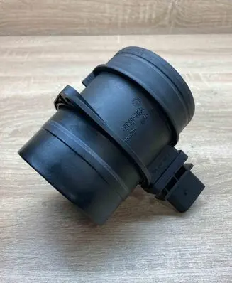 Audi A6 S6 C6 4F Mass air flow meter 03G906461C 0281002735