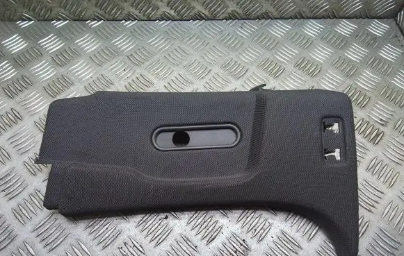 Opel Astra H (D)pillar trim (top) 13113940