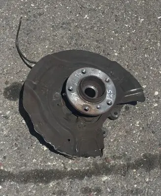 BMW X3 F25 Rear wheel hub 6790497