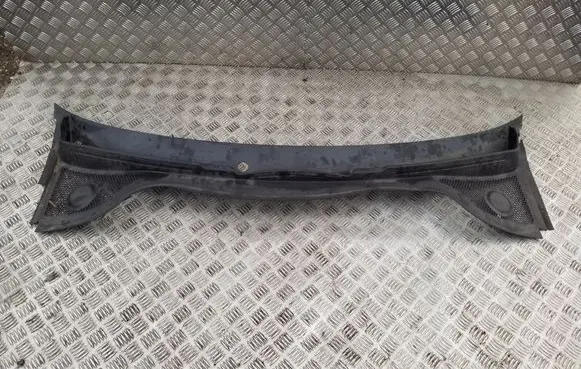 Audi Q3 8U Wiper trim 8U2819403