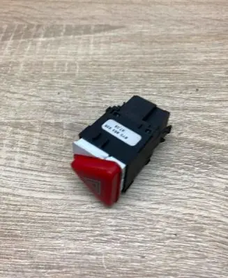 Skoda Fabia Mk1 (6Y) Hazard light switch 6Y0953235