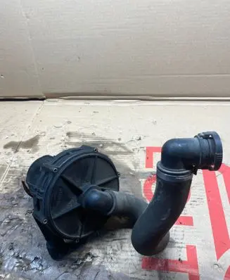 BMW X5 E53 Secondary air pump 1437910 72216665 72185239