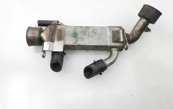 Mercedes-Benz C AMG W203 EGR valve cooler 6461400175