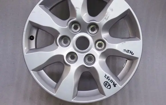 Mitsubishi Pajero R17 alloy rim 