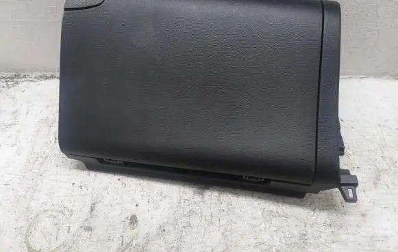 KIA Carens III Glove box 84760-A4000