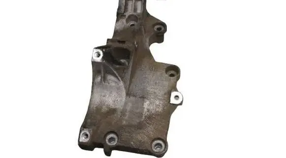 Volkswagen PASSAT B6 Generator/alternator bracket 03G903143A