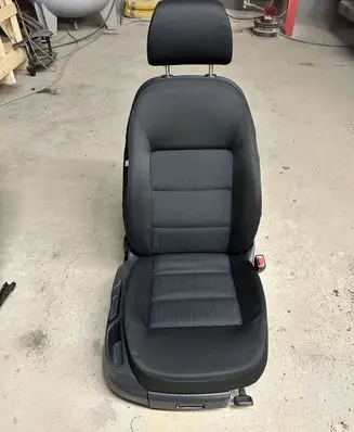 Skoda Octavia Mk2 (1Z) Front passenger seat 