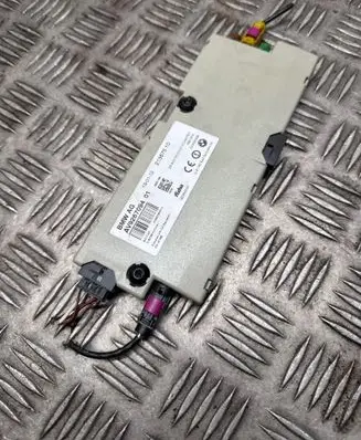 BMW 6 F12 F13 Aerial antenna amplifier 21367510 9267094