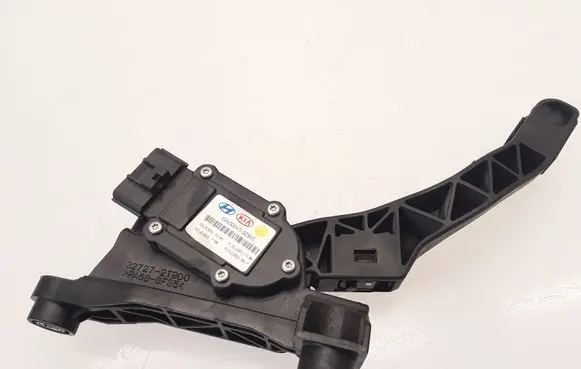 Hyundai i40 Accelerator throttle pedal 327272T900 327263Z900 IGN0004D3Z900