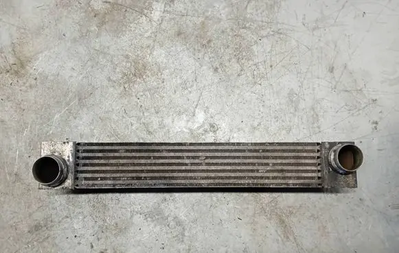 BMW 5 E60 E61 Intercooler radiator