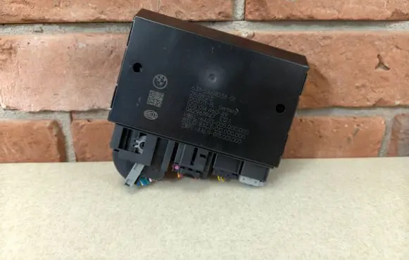 BMW X5 G05 Tow bar relay 5A64D38 5A563F1 5A2E8D1