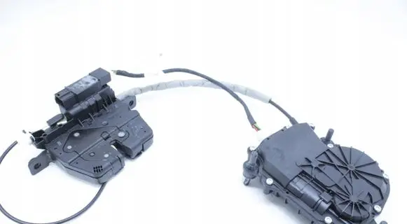 Tailgate/trunk/boot lock/catch/latch