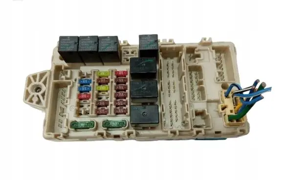Mitsubishi Lancer Fuse box set 50610-1319
