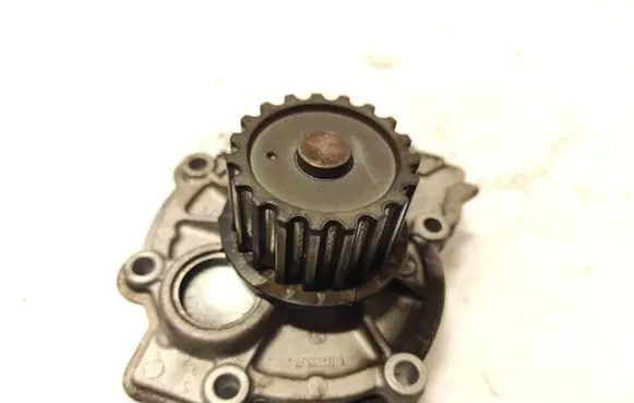 Volvo V60 Water pump 31293456