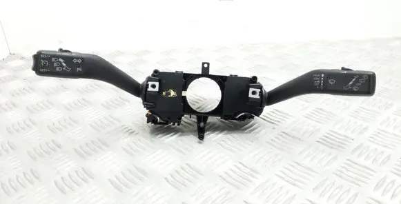 Seat Toledo IV (NH) Wiper turn signal indicator stalk/switch 6RA953501K