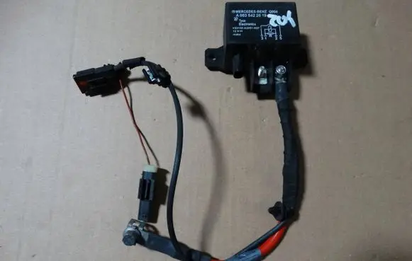 Mercedes-Benz E W212 Other control units/modules A0035422619w204