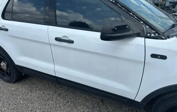 Ford Explorer V Front door