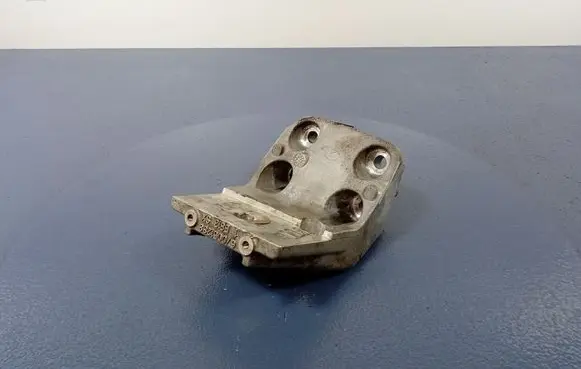 Alfa Romeo Stelvio Engine mount vacuum valve 670051288