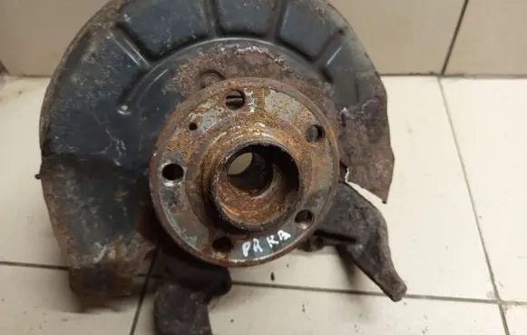 Audi A2 Front wheel hub spindle knuckle