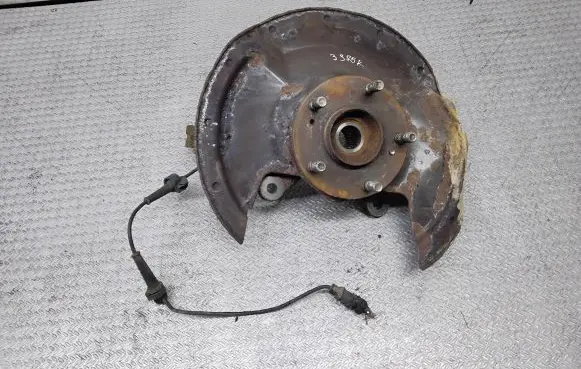 Front wheel hub spindle knuckle