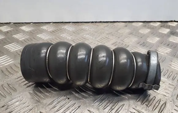 Ford Focus Intercooler hose/pipe AV616C646HE D05we