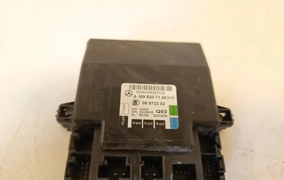 Mercedes-Benz A W169 Door control unit/module A1698207126 05072302