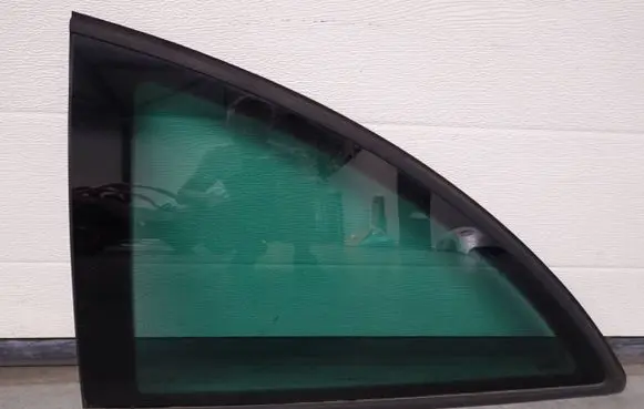 Volkswagen New Beetle Rear side window 43R004597