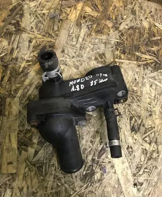 Thermostat/thermostat housing