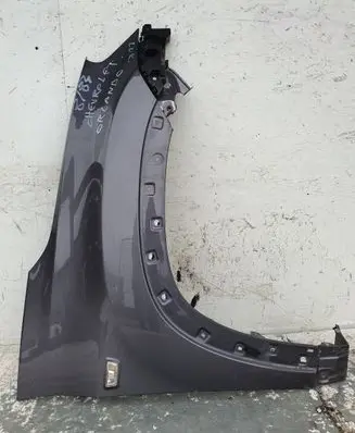 Chevrolet Orlando Fender